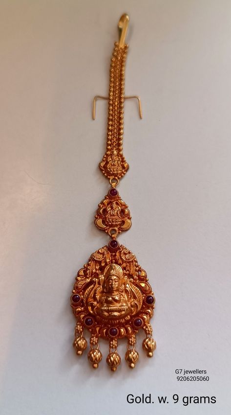 Nethi Chutti Designs Gold, Nethi Chutti, Mang Tikka, Antique Necklaces Design, Antique Necklaces, 22k Gold Jewelry, Gold Hair Accessories, Gold Bridal Jewellery Sets, Jewellery Sets