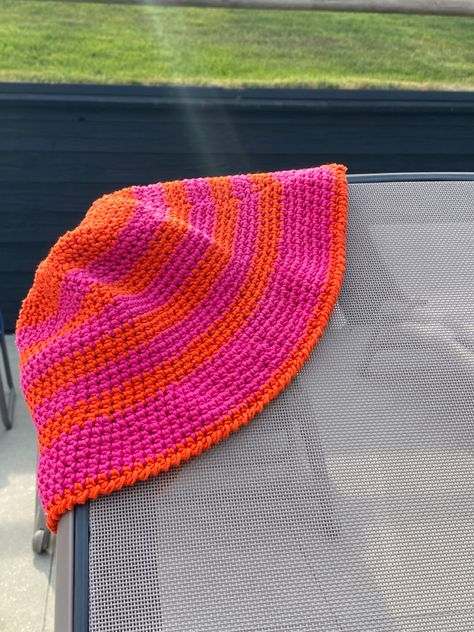 Striped Bucket Hat Crochet, Crochet Bucket Hat Outfit, Vacation Baddie, Orange Crochet Hat, Forest Crochet, Orange Bucket Hat, Bucket Crochet, Crochet A Heart, Striped Bucket Hat