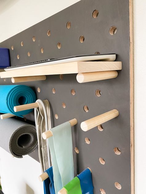 DIY Pegboard for Home Gym Storage - Olivegrey Avenue Pegboard Gym, Gym Organization, Diy Peg Board, Peg Board Walls, Wall Storage Diy, Home Gym Organization, Diy Pegboard, Home Gym Storage, Gym Organizer