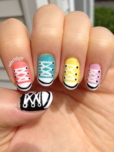 manicure converse - Recherche Google Converse Nail Art, Sneaker Nails, Converse Nails, Nail Art Wheel, Fingernail Art, Heart Nail Designs, Nail Pen, Shoe Nails, Cute Nail Art Designs