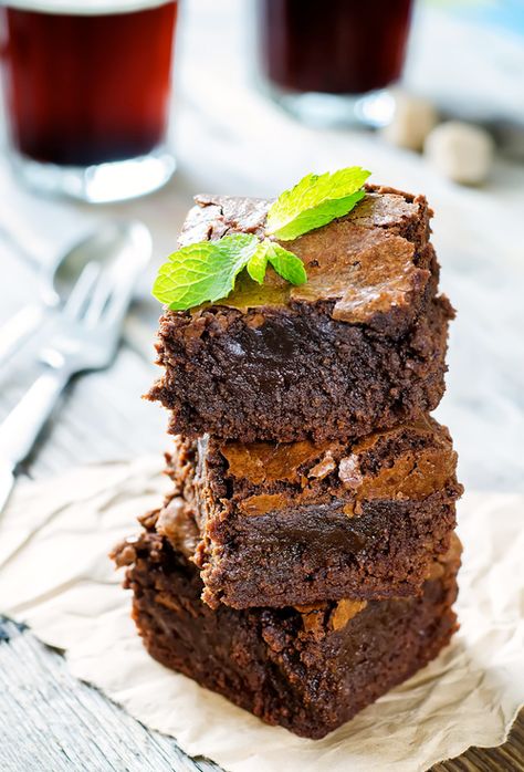 The Best Gluten Free and Dairy Free Brownies Gluten Free Chocolate Brownies, Gluten Free Brownies Recipe, Dairy Free Brownies, Flour Alternatives, Best Gluten Free, Gluten Free Brownies, Superfood Powder, Brownies Recipe, Dairy Free Chocolate