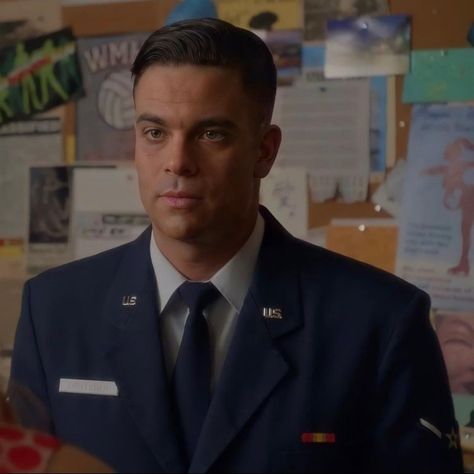 Sue Sylvester, Glee Icons, Noah Puckerman, Mark Salling, Glee, Football, Quick Saves, American Football