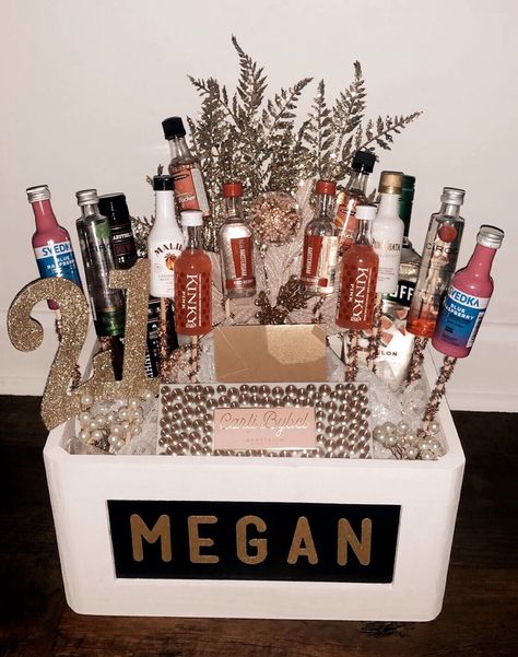 DIY 21st birthday gift Friends 21st Birthday Gifts, Bestie 21st Birthday Gifts, 21 Bday Gifts, 21st Birthday Gift Baskets For Her, Cute 21st Birthday Gifts, 21st Birthday Ideas Gifts, 21 Birthday Gifts, 21st Birthday Gift Baskets, 21st Birthday Gifts For Best Friends