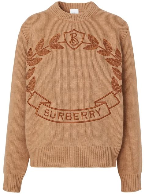 Burberry Clothes Women, Burberry Shirt Outfit Women, Burberry Shirt Outfit, Burberry Clothes, Knitted Sweaters For Women, Burberry Sweater, Burberry Shirt, Burberry Women, Sweater Design