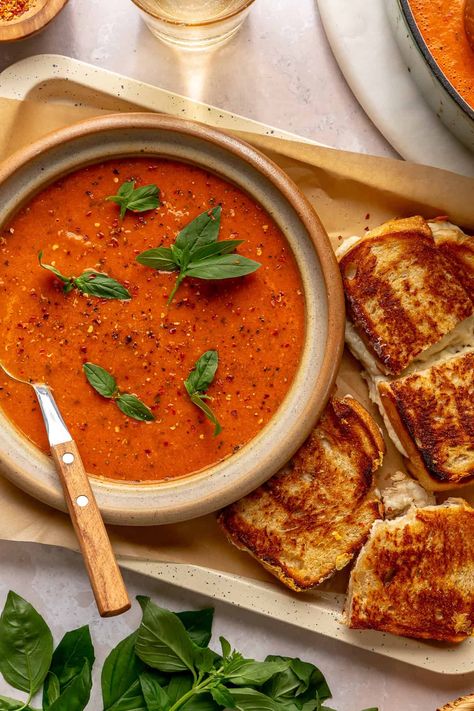 Tomato Soup Toppings, Tomato Soup Aesthetic, Soup Food Photography, Roasted Soup, Soup Aesthetic, Tomatoes Soup, Soup Grilled Cheese, Grilled Cheese And Tomato Soup, High Protein Salads