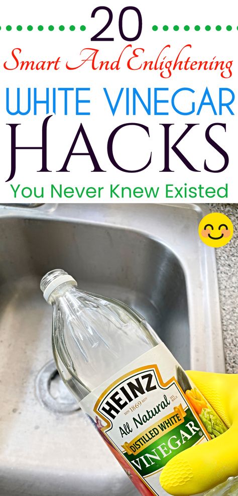 Unlock the power of white vinegar with these 30 brilliant ways to use it throughout your home! 🏡✨ From cleaning and deodorizing to cooking and more, white vinegar is your versatile, eco-friendly solution. Say goodbye to harsh chemicals and hello to these smart hacks. Discover practical tips and tricks that will simplify your routines and make your home cleaner and fresher. Don't miss out on these valuable insights! 🌿🍶 #WhiteVinegarHacks #HomeMaintenance #CleaningTips #EcoFriendly Cleaning With Hydrogen Peroxide, Borax Cleaning, Natural Cleaning Solutions, Baking Soda Cleaning, Vinegar Uses, Vinegar Cleaning, Natural Cleaning, Distilled White Vinegar, Hydrogen Peroxide