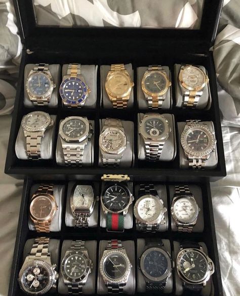 Fancy Watches, Classy Outfits Men, Guys Clothing Styles, Wrist Game, Watches Unique, Stylish Watches, The Keys, Mens Accessories Fashion, Luxury Watches For Men