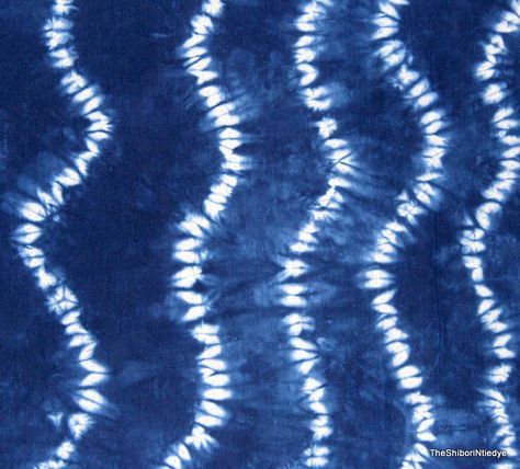 Cotton fabric Item Description:- Print Colour: same as picture. Fabric Width: 44 Inches (1.1 Meters) Fabric Length: 1 Yards (0.91 Meters) Tye Dye Patterns, Indigo Pattern, Diy Fashion Scarf, Shibori Fabric, Shibori Print, Capstone Project, Shibori Pattern, Tie Dye Women, Tie Dye Fabric