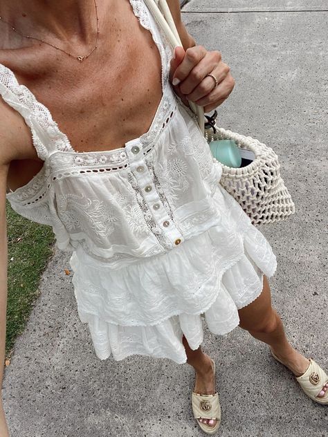 Sully Top, Lace White Skirt, Vacation Dinner Outfit, Hawaii Outfit, Vacation Dinner, Styled Outfits, Thrift Inspo, Basic Black Dress, Dinner Outfit