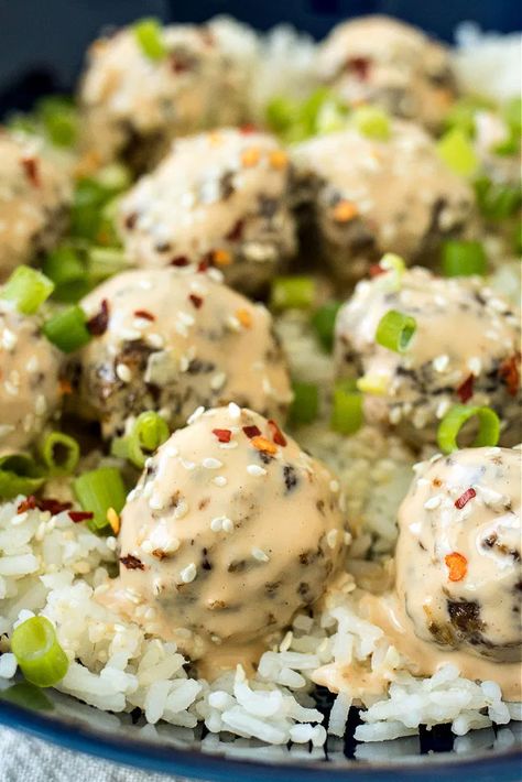 Firecracker Meatballs, Spicy Cream Sauce, Meatball Sauce, Hello Fresh Recipes, Pork Meatballs, Ground Meat Recipes, Eat Beef, Harvest Recipes, Asian Fusion