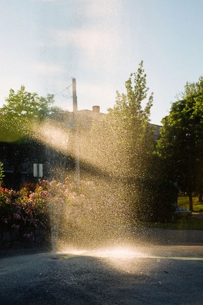 Vancouver Art Gallery, I Love Rain, Summer Rain, Christy Turlington, Interior Art, Rainy Days, Summer Nights, Light And Shadow, Aesthetic Pictures