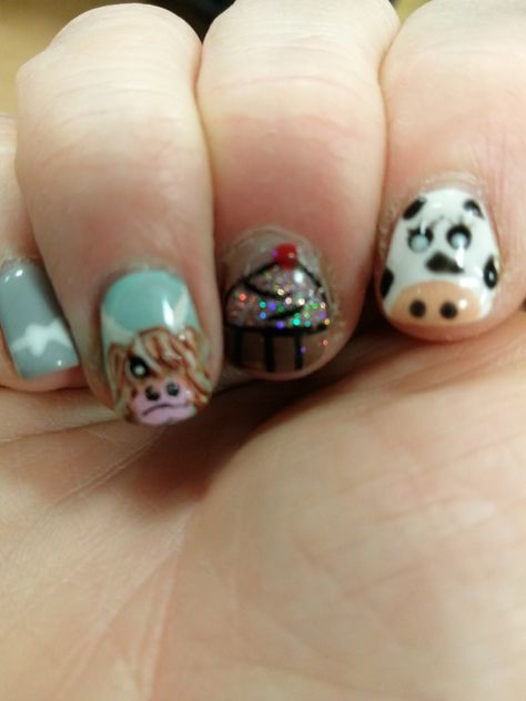 Jess from hey beautiful free hand all my nails a total genius Highland Cow Nails, Cow Nails Designs, Cow Nail Art, Nails Gels, Ten Nails, Cow Nails, Jersey Cow, Nails Inspired, Nails Now