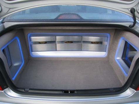 Audio trunk room... Car Audio Trunk Design, Truck Audio, Car Audio Fabrication, Custom Car Audio, Audio Mobil, Sound System Car, Audio Ideas, Car Stereo Systems, Car Audio Installation