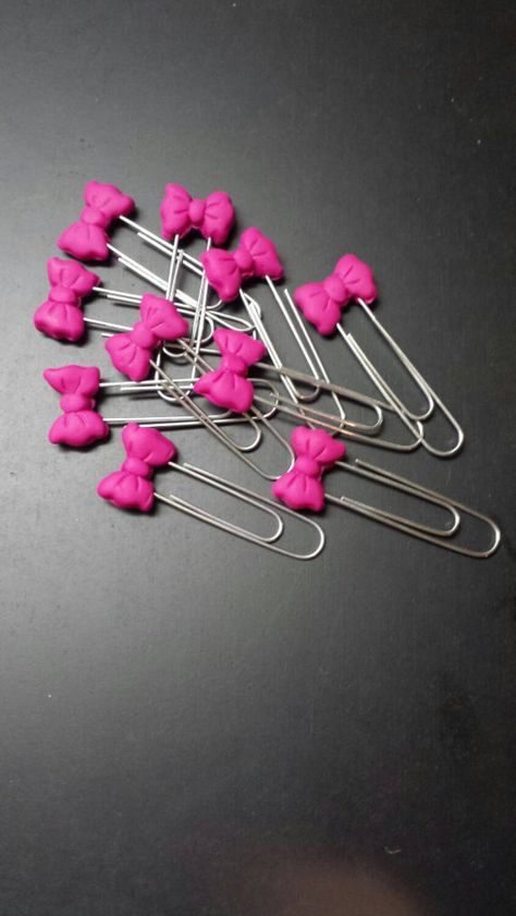 polymer clay 10 cute polymer clay bow paperclips by hattercreations on Etsy Cute Polymer Clay Cute Clay Paper Clips, Polymer Clay Diy, Polymer Crafts, Cute Polymer Clay, Clay Ornaments, Cute Clay, Fimo Clay, Polymer Clay Charms, Polymer Clay Projects