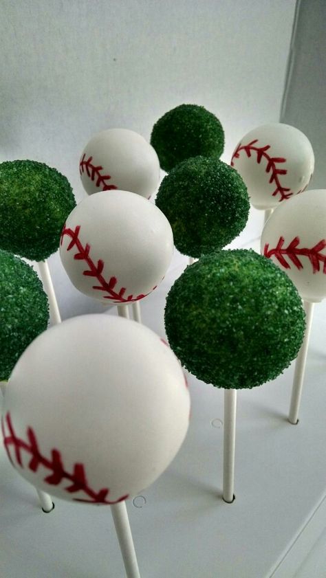 Baseball Cake Pops Diy, Cake Pops Baseball, Sport Theme Desserts, Baseball Theme Cake Pops, Baseball Cake Balls, Baseball Party Dessert Table, Baseball Cake Birthday, Baseball Theme Birthday Party Cake, Boys Baseball Birthday Party Ideas