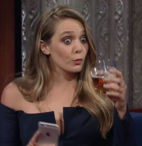 Reaction Photos, Elizebeth Olsen, Tv Moms, Queen Liz, Im A Lady, Lizzie Olsen, Marvel Cast, Scarlet Witch Marvel, Scarlett Witch