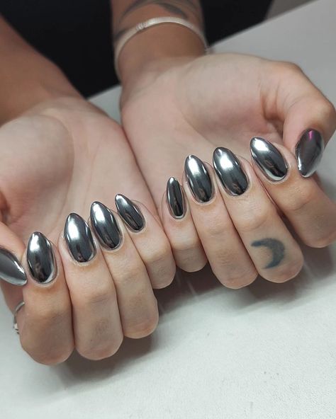 Dark Silver Chrome Nails, Silver Chrome Acrylic Nails, Why Is Everything Chrome, Red Nails Chrome, Chrome Nails Silver, Silver Chrome Nails, Silver Chrome, Silver Nails, Chrome Nails