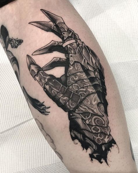 Radagast Tattoo, Dinraal Tattoo, Lotr Hand Tattoo, Fellbeast Tattoo, Sauron Tattoo Design, Treebeard Tattoo, Bg3 Tattoo Ideas, Witch King Of Angmar Tattoo, Aragorn Tattoo