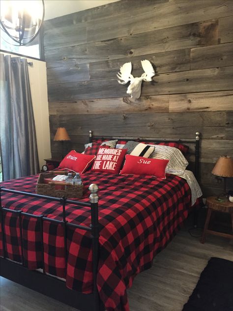 Grey barn board wall in the cottage master bedroom. White moose head Urban barn buffalo check duvet cover Simons.ca Buffalo Plaid Bedroom, Barn Board Wall, Plaid Bedroom, Budget Bedroom, Farmhouse Master, Bedroom Red, Simple Bedroom, Remodel Bedroom