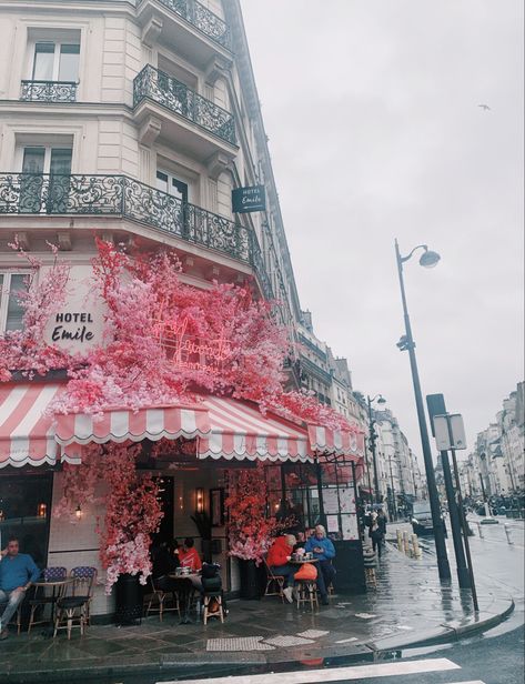 Hotel Emile Paris, Pink Hotel Aesthetic, French Pink Aesthetic, Love Hotel Aesthetic, Paris Love Aesthetic, Pink Parisian Aesthetic, Paris Pink Aesthetic, Pink Paris Aesthetic, Paris Aesthetic Pink