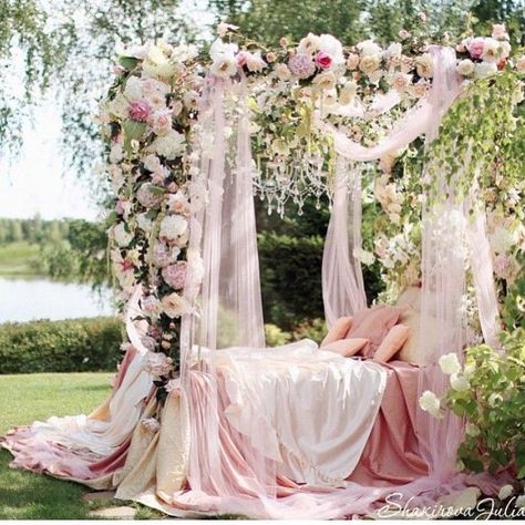 Pink Weddings, Arch Decor, Romantic Ideas, Events Design, Romantic Cottage, Garden Rose, Wedding Chicks, Mod Wedding, Glamorous Wedding