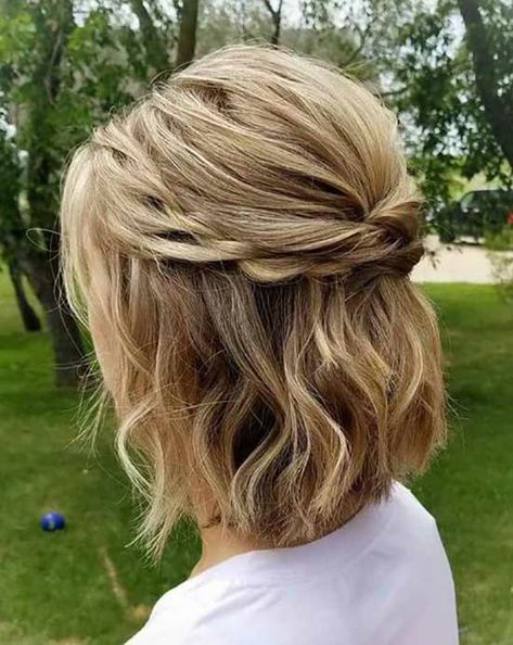 Bob Hairstyles 2018, Easy Updos For Medium Hair, Wedding Hairstyles Medium Length, Twisted Updo, Shorter Hair, Hair Simple, Up Dos For Medium Hair, Simple Hair, Updos For Medium Length Hair