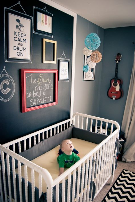 Matt would die if we had a little boy and we did this for his room!! Music Themed Baby Room, Gray Nurseries, Music Themed Nursery, Musician Room, Music Decorations, Nursery Gray, Nursery Inspiration Boy, Nursery Ideas Boy, Boy Nursery Colors