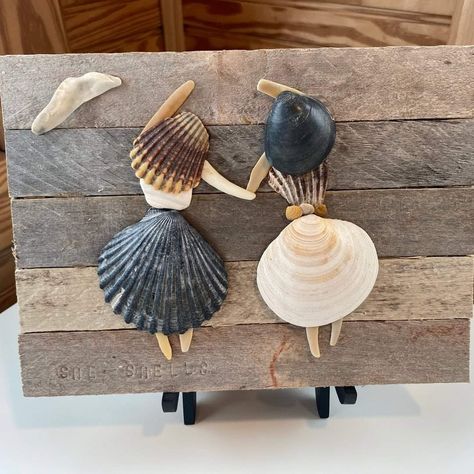 Seashell People Art, Sea Shell People, Seashell People, Shell People Art, Seashell Artwork, Beach Crafts Diy, Seashell Art Diy, Sea Glass Art Diy, Stone Pictures Pebble Art