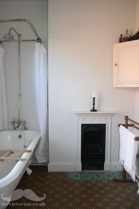 Modern Victorian Interior Design, Edwardian Bathroom, Edwardian Fireplace, Edwardian Home, Victorian Interior Design, Victorian Home Interior, Bathroom Fireplace, Victorian Bedroom, Victorian Fireplace