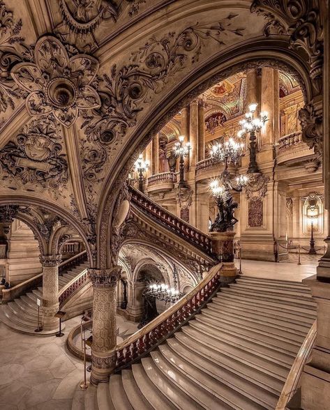 Opera Garnier Paris, House In Paris, Paris Opera House, Opera Garnier, Paris Vibes, Love Paris, Parisian Life, Architecture History, Paris Art