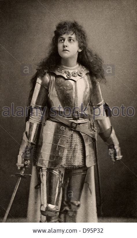 Mary Kingsley as Joan of Arc in the history play 'Henry IV' Part 1 by William Shakespeare. Alice Maud Mary Arcliffe (1852-1936) Stock Photo Joan Of Arc Costume, Jeanne D'arc, St Joan, Female Armor, Female Knight, Joan Of Arc, Fantasy Armor, A4 Poster, Ex Machina