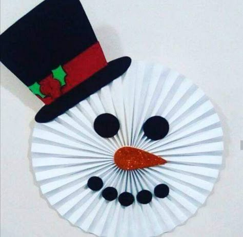 Paper Snowman, Diy Christmas Door Decorations, Diy Christmas Door, Carnival Themed Party, Paper Christmas Decorations, Preschool Christmas Crafts, Christmas Arts And Crafts, Christmas Tree Decorations Diy, Hand Crafts For Kids