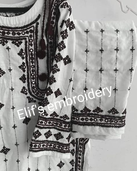 Balochi Dresses Kurti Design, Sindhi Embroidery Dresses Beautiful, Sindhi Applique Designs, Sindhi Culture Dresses, Sindhi Barth Design, Sindhi Embroidery Dresses, Sindhi Embroidery Design, Eastern Clothes, Sindhi Dress