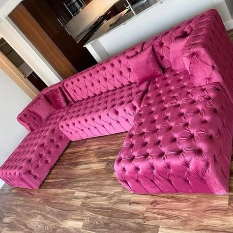 Pink Sofas, 50 Shades Of Pink, Pink Office Decor, Girl Apartment Decor, Cute Living Room, Pink Couch, Girly Apartments, Girly Apartment Decor, Sectional Couches