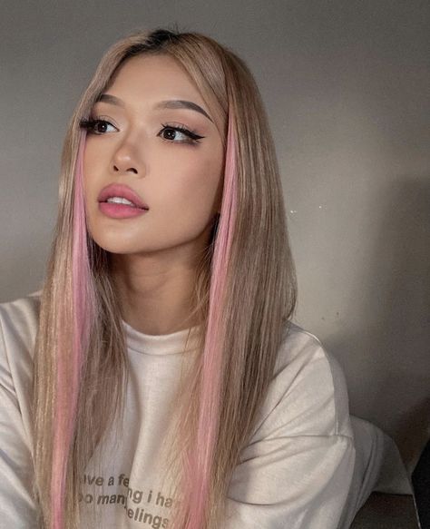 Under Hair Color, Light Pink Hair, Korean Hair Color, Brown Hair Dye, Candy Hair, Dyed Hair Inspiration, Brown Hair With Blonde Highlights, Summer Stuff, Short Hair Tutorial