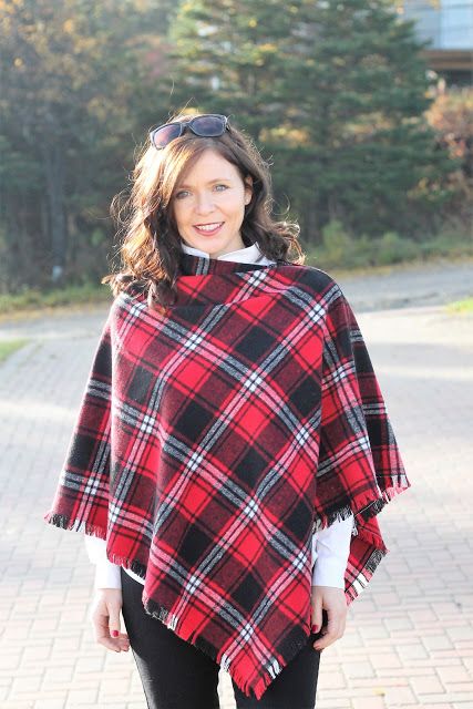 Love this self-drafted cape with zipper! Fantastic | Creating in the Gap Cape Diy Pattern, Easy Fleece Poncho, How To Make A Cape From A Scarf, Fleece Poncho Pattern Women, Fleece No Sew Poncho, Winter Poncho One Size Cape, Fleece Poncho Pattern, Ponchos Diy, Cape Diy