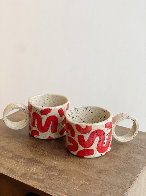 Handmade Speckled Stoneware Cappuccino Mug With A Handle / Modern Design Coffee Mug / Light Cream Stoneware Tea Mug / Geometric Design Mug - Etsy Mugs Handmade Ceramic, Easy Ceramic Mug Ideas, Funky Mug Designs, Ceramics Cups Handmade, Pottery Cup Design, Cool Mug Ideas, Cup Ceramic Handmade, Unique Mug Design, Ceramic Cup Handmade