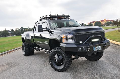 One badass Silverado 3500 dually - Chevy and GMC Duramax Diesel Forum Chevy 3500 Dually, Lifted Gmc, Winter Truck, Diesel Brothers, Truck Chevrolet, Gmc Trucks Sierra, Dually Trucks, Old Ford Trucks, Lifted Chevy