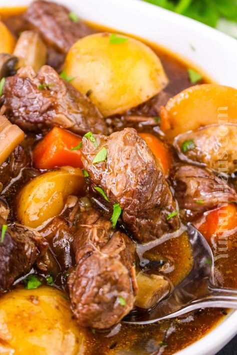 Instant Pot Beef Bourguignon is a hearty one-pot meal that’s ready in a fraction of the time. Perfect for cozy dinners and impressing guests! Instant Pot Beef Bourguignon, Pressure Cooker Stew, Instant Pot Beef Stew Recipe, Cozy Dinners, Dinner Favorites, Stew Meat Recipes, Pot Beef Stew, Stew Meat, Steamed Vegetables