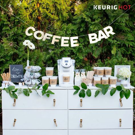 Bridal Shower Coffee Bar Drink Stations, Bridal Shower Brunch Coffee Bar, Classy Brunch Decor, Coffee Bar Ideas For Grad Party, Coffee Bar Birthday Party, Engagement Party Coffee Bar, Coffee Bar Birthday Party Ideas, Birthday Coffee Bar, Graduation Coffee Bar Party Ideas