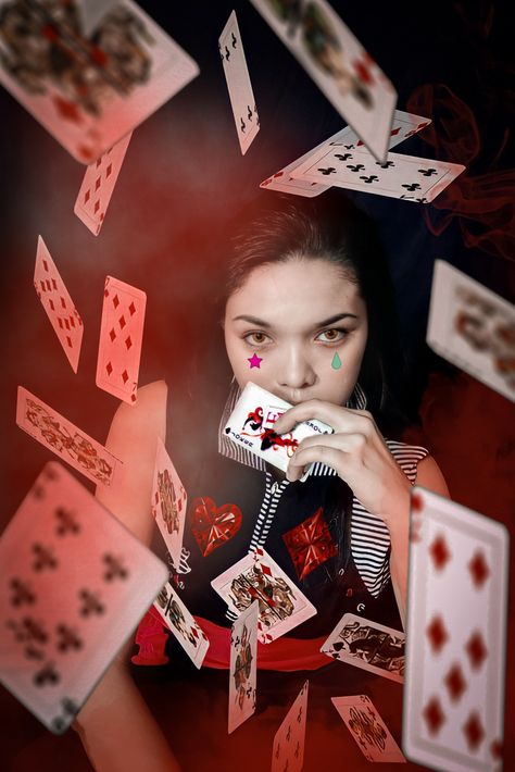 Cards Photoshoot, Photo Edit Tutorial, Sigma Cosplay, Circus Photoshoot, Card Poses, Throwing Cards, Card Photoshoot, Casino Cards, Cards Photography