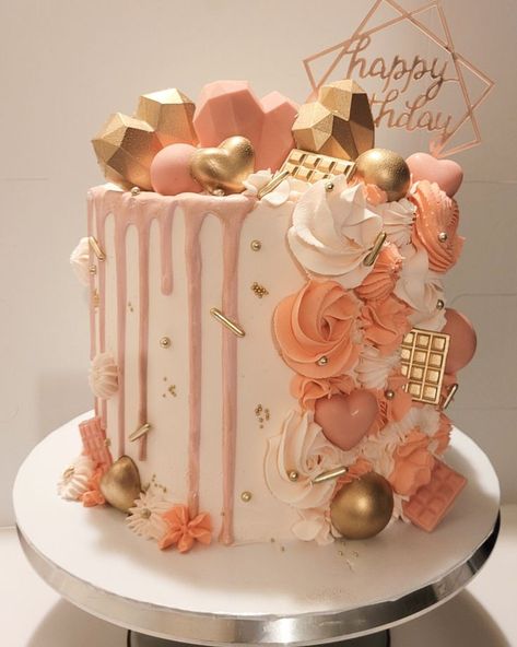 Girly Pink Cake Ideas, Happy Sweet 16 Birthday Cake, Women Bday Cake, Teens Birthday Cake, Adult Cakes For Women Birthdays, 12 Birthday Cake Ideas, 10th Birthday Girl Cake Ideas, Cake With Sweets On Top, Rose And Gold Cake