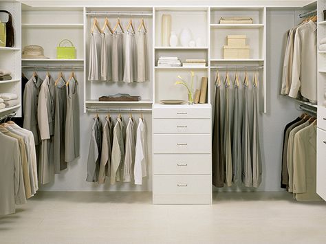 laguna-beach-walk-in-classic-white-slab-front-gllry Walking Closet Ideas, Inspiration Dressing, Closet Organization Designs, Walk In Closet Small, Small Dressing Rooms, Closets Design, Dressing Design, Walking Closet, Dream Closet Design