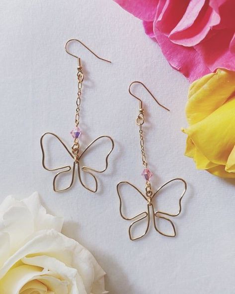 Wire Butterfly Earrings, Wire Butterfly, Brand Earrings, Diy Earrings Easy, Diy Wire Earrings, Rose Gold Butterfly, Wire Jewelry Rings, Laid Off, Bijoux Fil Aluminium