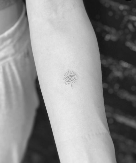 Eyeball Tattoo, Tiny Tats, Dainty Tattoos, Subtle Tattoos, Eye Tattoo, Tattoo Inspo, Tiny Tattoos, Henna Tattoo, Maple Leaf Tattoo