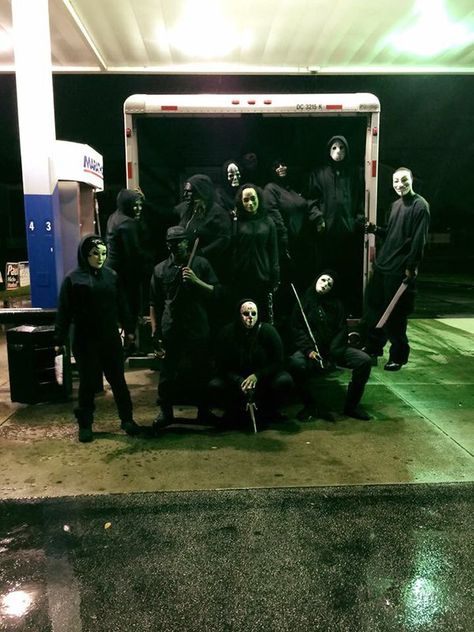 Halloween with the Gang Capricorn Season, Mens Halloween, Halloween Costumes Ideas, Gang Culture, Capricorn Life, Best Halloween Costumes, Cute Couple Halloween Costumes, Halloween Costumes Friends, Bad Boy Aesthetic