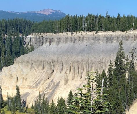 SOUTHERN OREGON, DAY 3: CRATER LAKE, THE PINNACLES, AND KLAMATH FALLS Lost Lake Oregon, Clear Lake Oregon, Klamath Falls Oregon, Watts Towers, Medford Oregon, Crater Lake Oregon, Cascade Mountains Oregon, Klamath Falls, California Wildfires