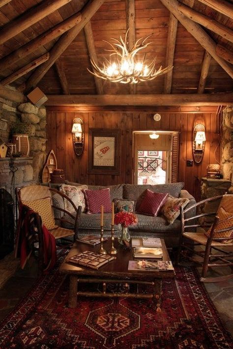 Log Cabin Living, تصميم داخلي فاخر, Log Cabin Decor, Casa Country, Cabin Interiors, Wooden Cabins, Cabin Living, Rustic Cabin Decor, Log Cabin Homes