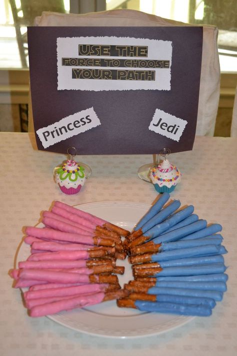 Star Wars themed gender reveal party Lightsaber Gender Reveal, Star Wars Gender Reveal, Baby Reveal Party Ideas, Party Ideas Food, Gender Reveal Food, Themed Gender Reveal, Reveal Party Ideas, Star Wars Baby Shower, Twin Gender Reveal