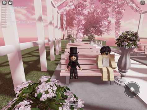 Bloxburg Wedding, Roblox Wedding, Ideas Para, Wedding Decor, Harley Davidson, Wedding Decorations, Table Decorations, Quick Saves, Home Decor